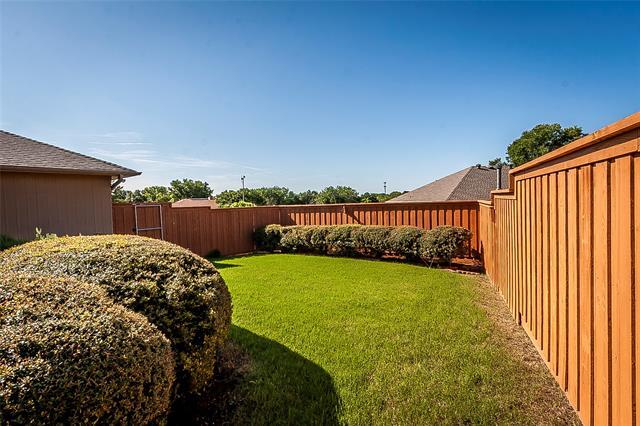 Foto del edificio - 1004 Ledgemont Dr