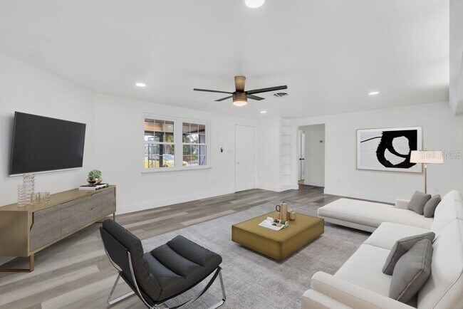 Foto del edificio - 456 Sandlewood Dr
