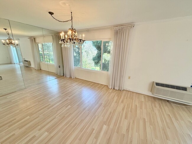 Building Photo - Beautiful 3-Bedroom Home in the desired Laguna Woods