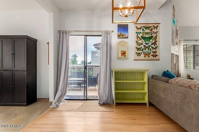 Foto del edificio - 930 N Mesa Dr