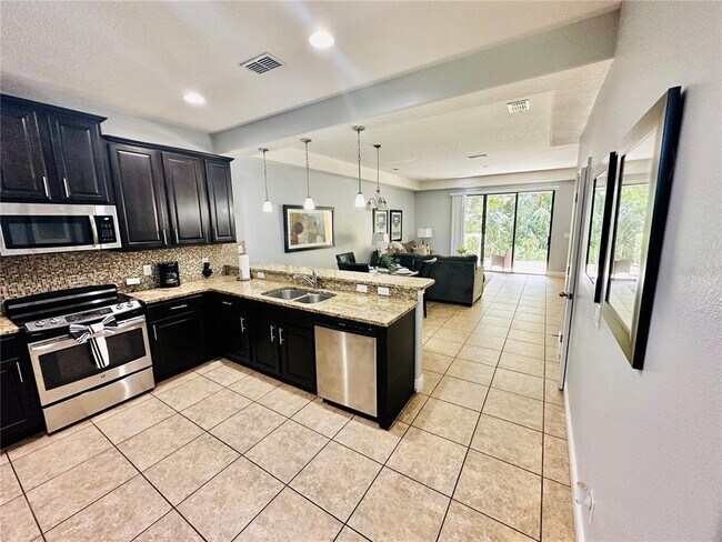 Foto del edificio - 8157 Roseville Blvd