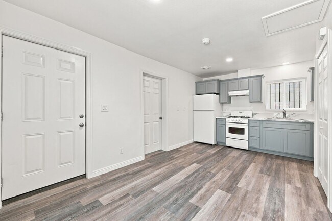 Foto del edificio - 10646 S Wilton Pl