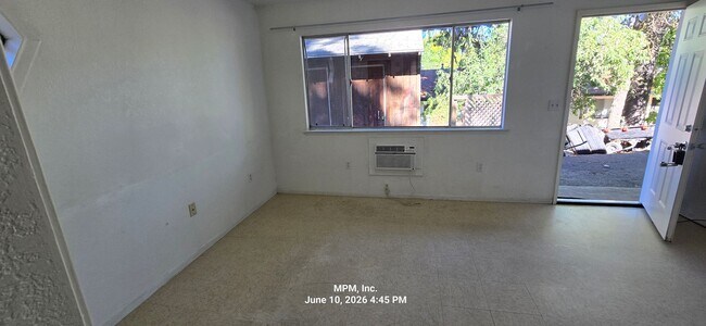 Foto del edificio - 525 Arleen St
