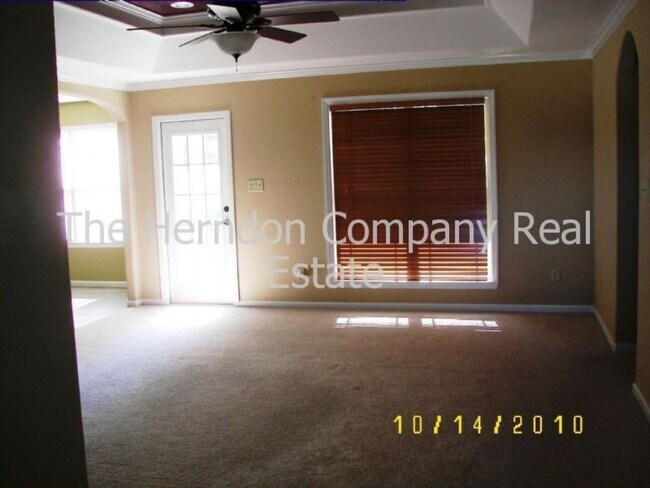 Foto del edificio - 3 Bedroom Home in the County