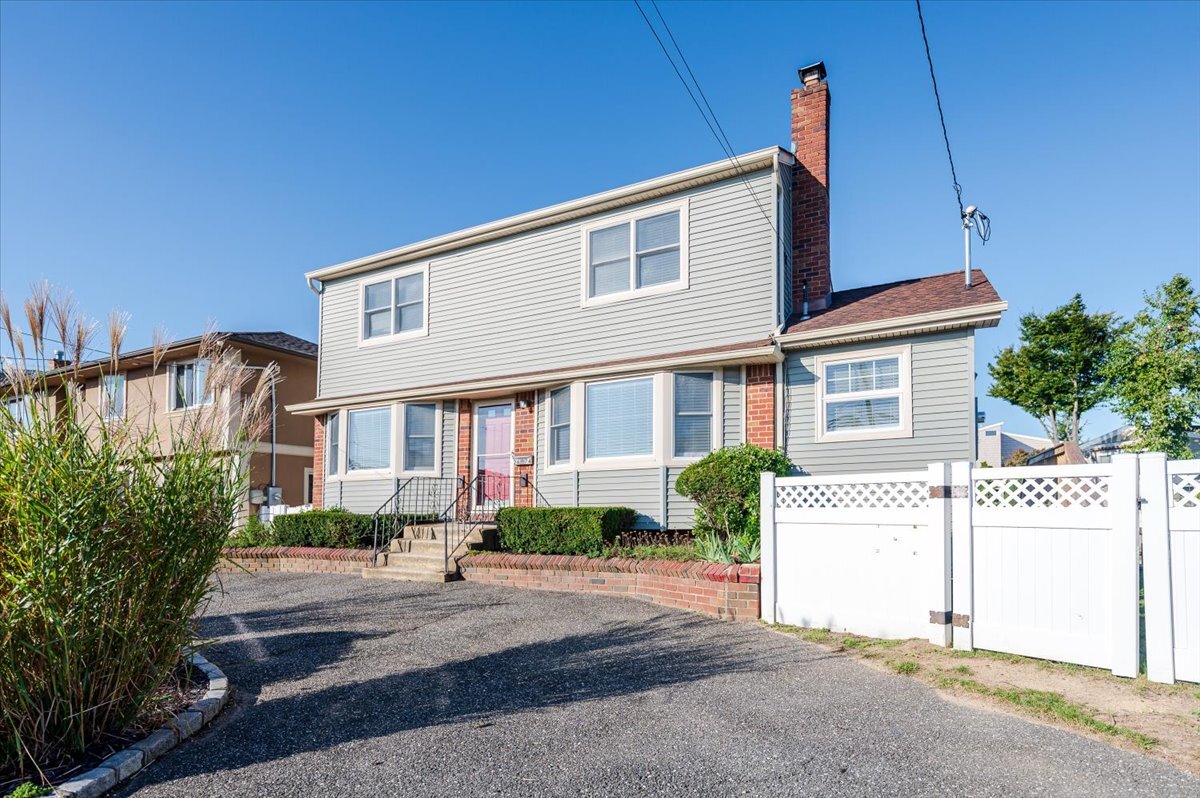 Primary Photo - 2674 Lee Pl