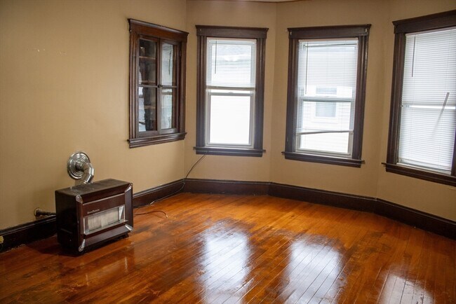 Foto del edificio - 91 Perry Ave