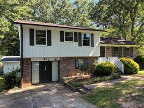 Building Photo - 422 Emmett St