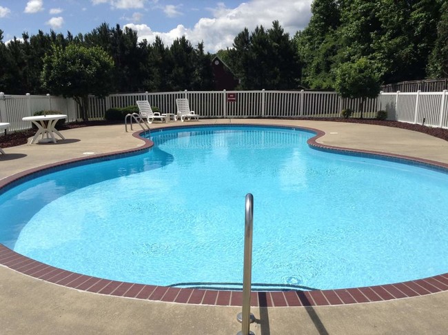 Pool - Valley Estates of Clarksville I & II