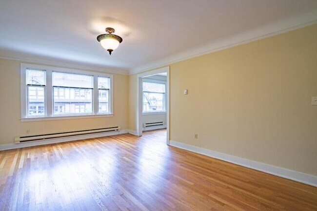 Foto del edificio - 1 bedroom in Seattle WA 98112