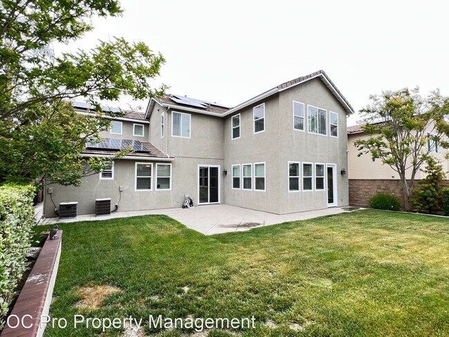 Building Photo - 4 br, 3.5 bath House - 7878 E Portico Terrace