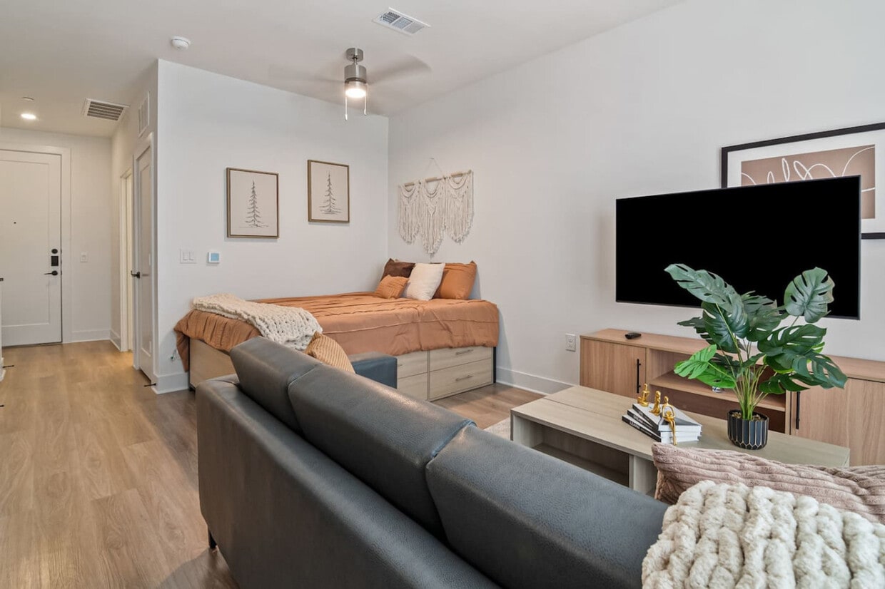 Foto principal - 701 Richmond Ave.