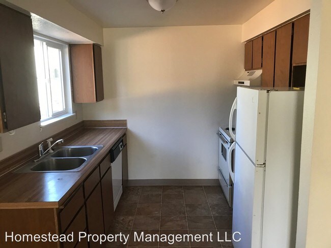 Foto del edificio - 662-678-680 Dietz Ave NE