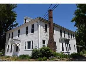 Building Photo - 1092 New Hampshire Rte 175