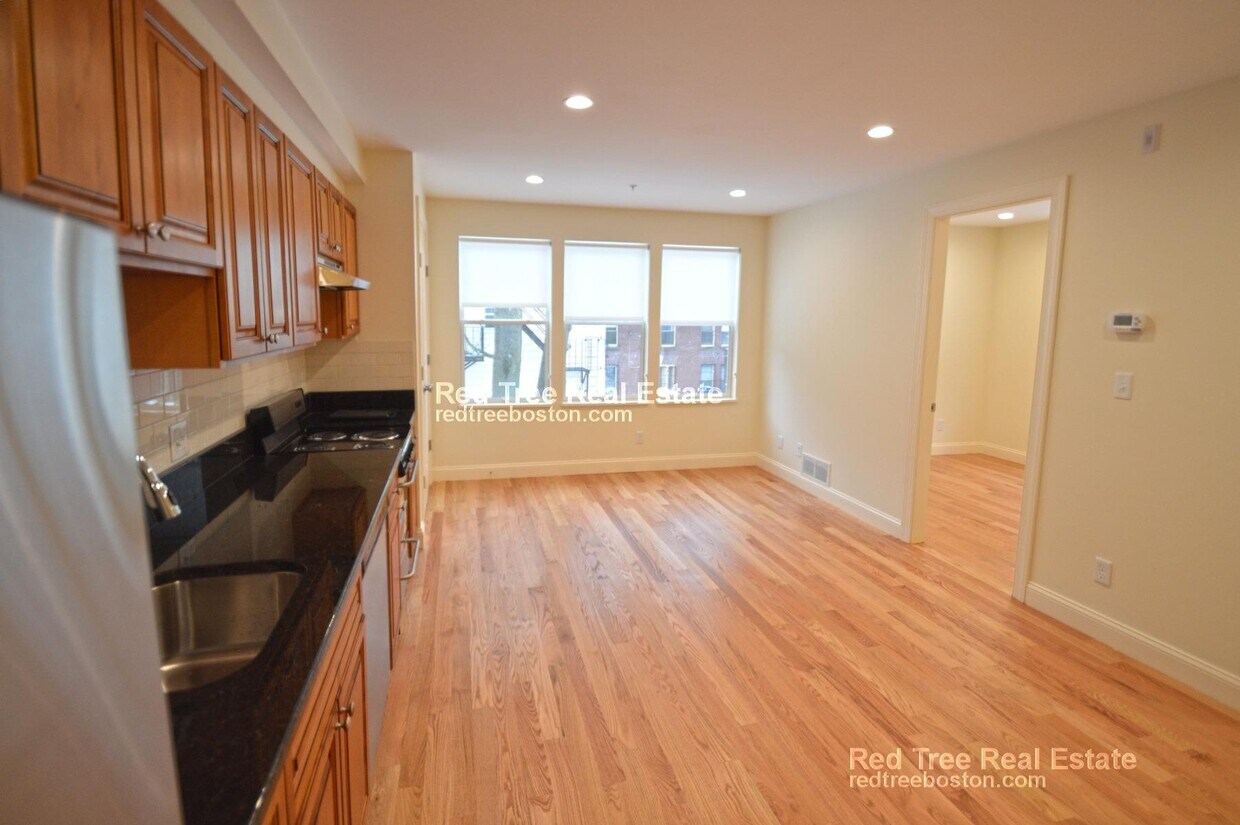 Foto principal - 379 Harvard St