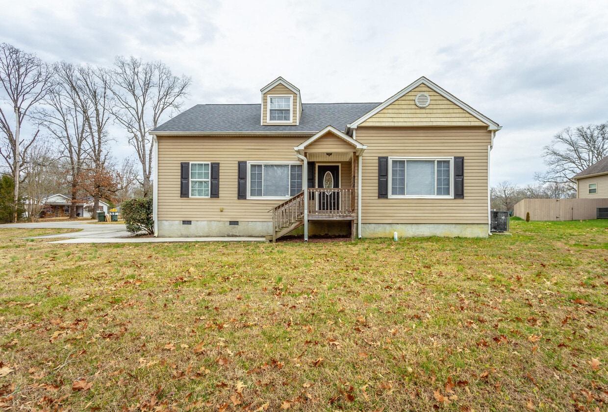 Primary Photo - 938 Graysville Rd