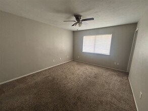 Building Photo - 22739 Millgate Dr