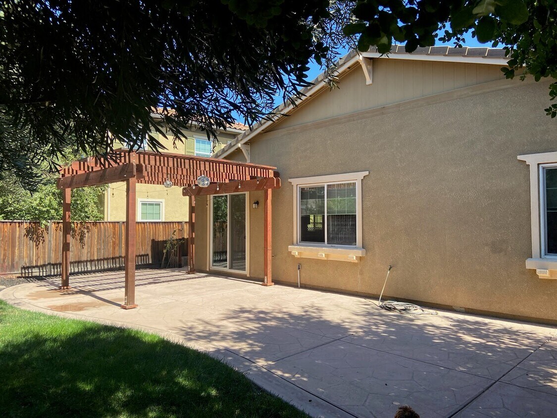 691 N Oliveto Dr, Mountain House, CA 95391 House Rental in Mountain