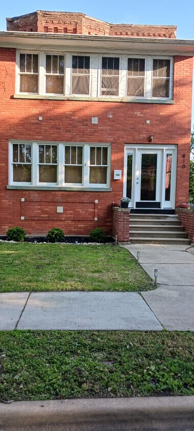 Foto principal - 810 Farragut Pl