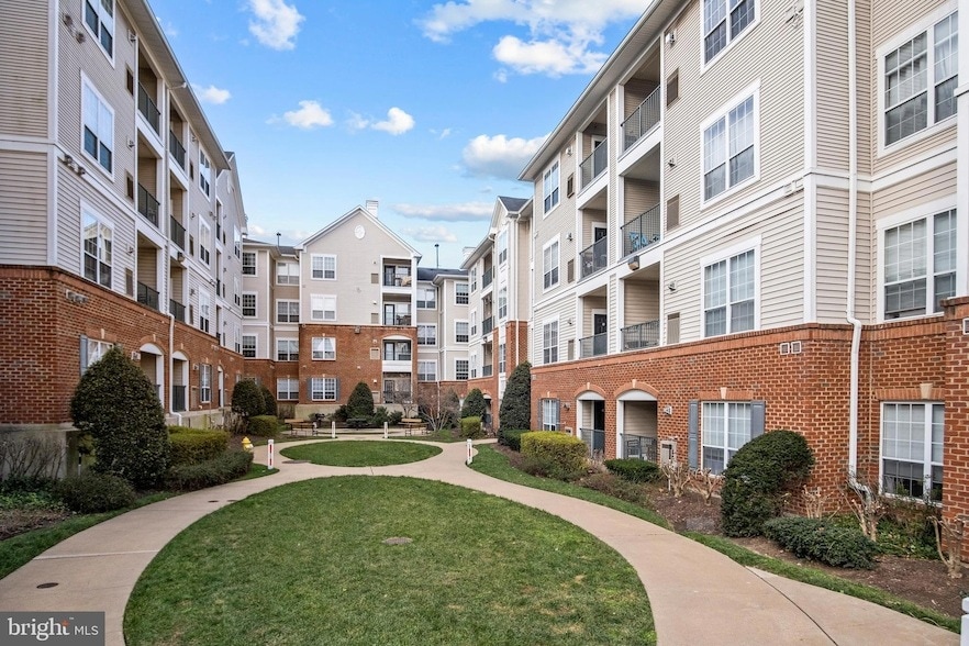 Photo - 4850 Eisenhower Avenue Unit 407