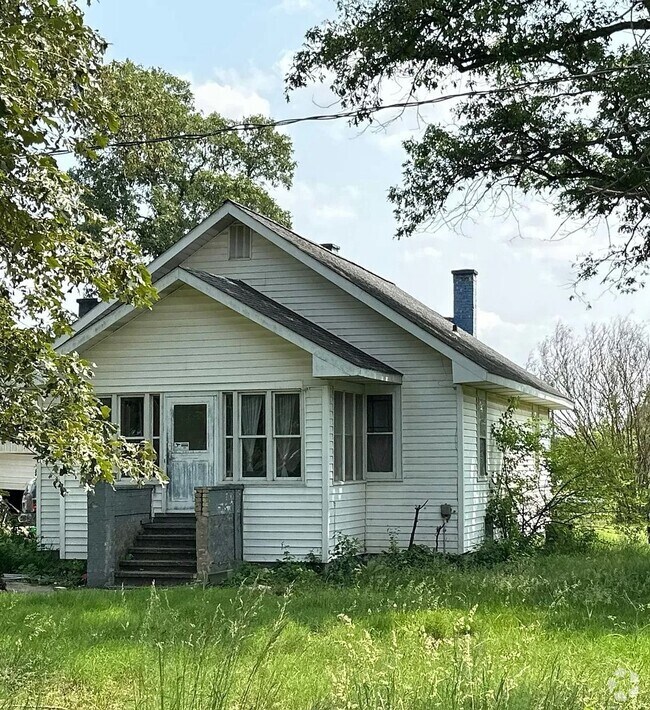 Apartments with Garages in Dudley, MO 1 Rentals