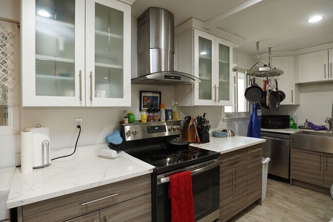 Foto del edificio - 13638 24th Ave S