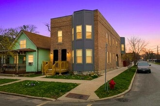 Building Photo - 13443 Greenwood Ave