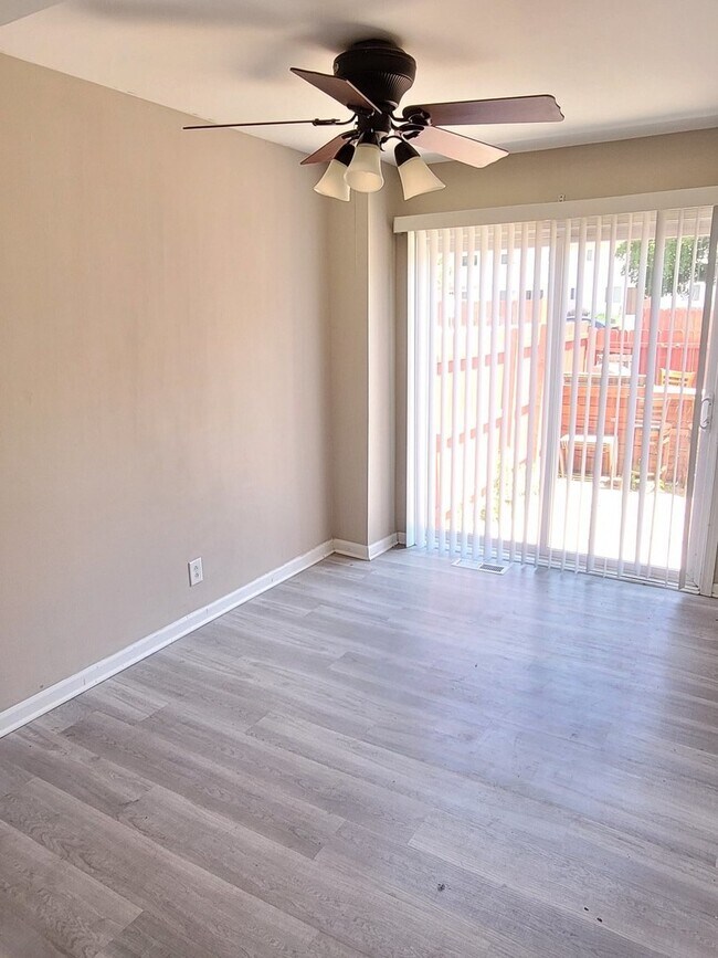 Foto del edificio - 107 Williamsburg Ln