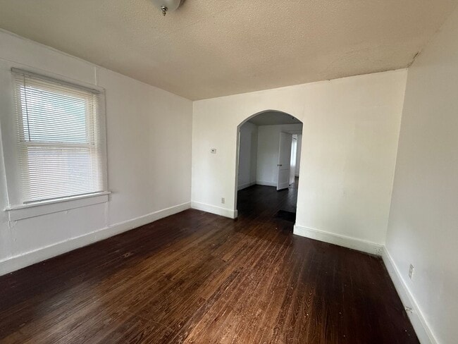 Building Photo - 1807 N Atlanta Ave