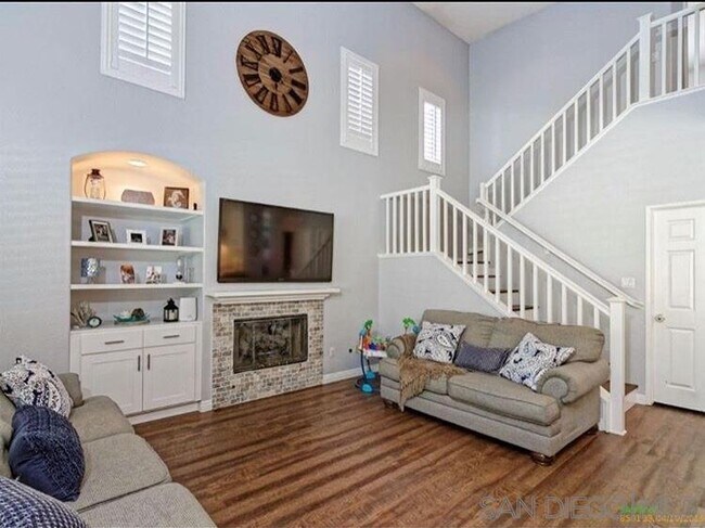 Building Photo - 1147 Via Mariana