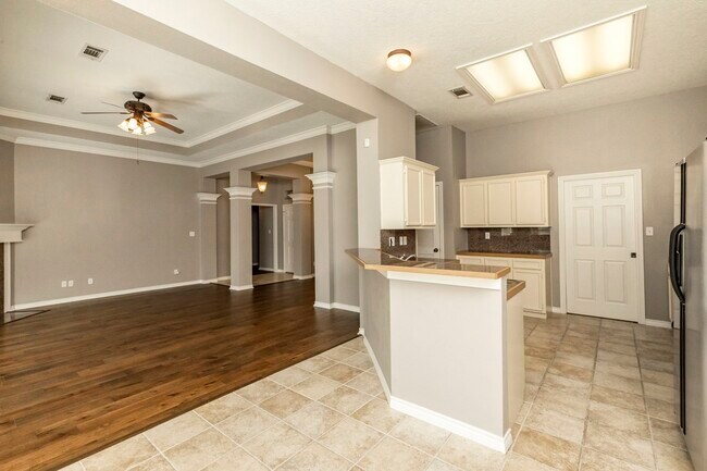 Foto del edificio - 434 Harbor Oaks Dr