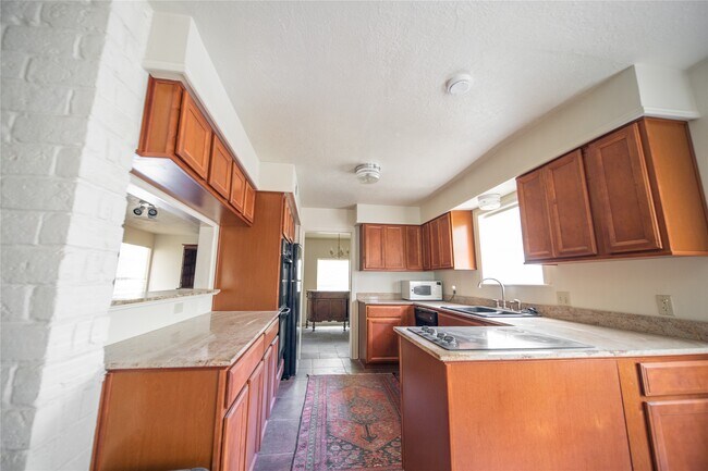 Foto del edificio - 13927 Lynnwood Ln