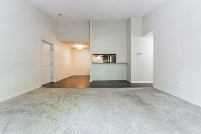 Building Photo - 11410 Little Patuxent Pky