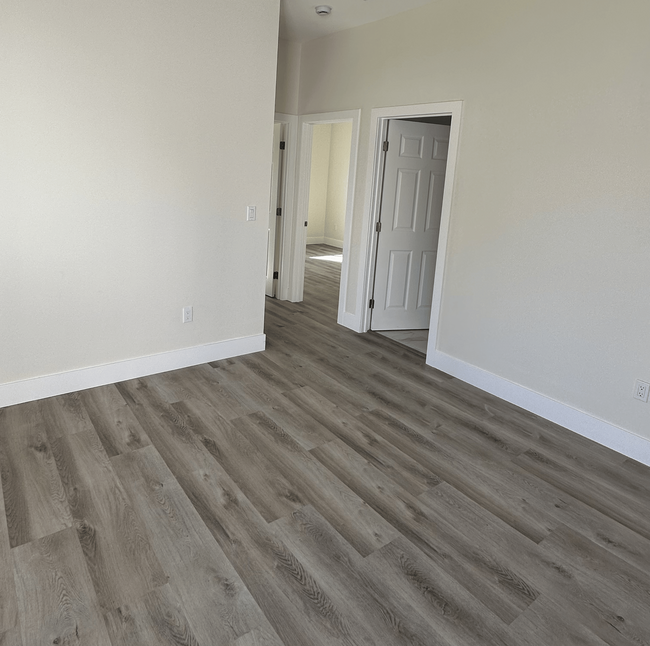 Foto del edificio - 4451 W 133rd St
