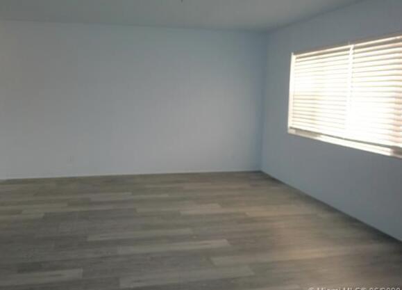 Foto del edificio - 1643 Wiley St