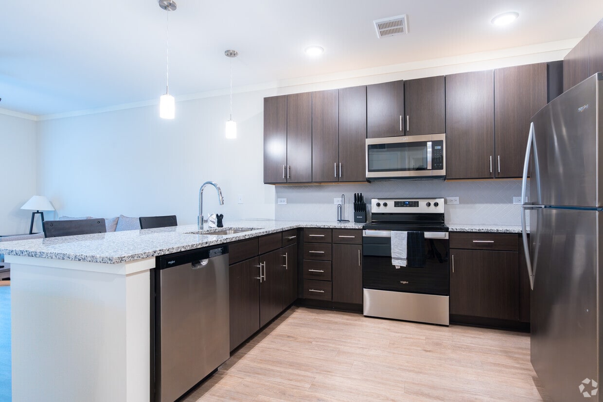 Primary Photo - The Reserve at Cool Springs