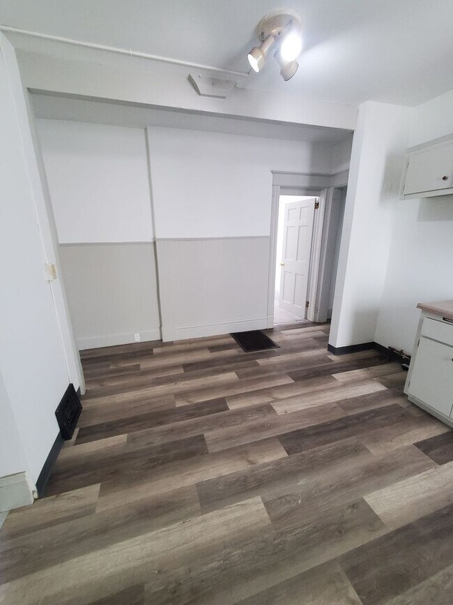 Foto del edificio - 1532 Owen Ave
