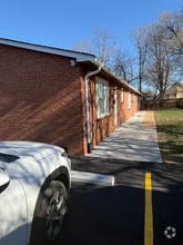 Building Photo - 892 Haller St