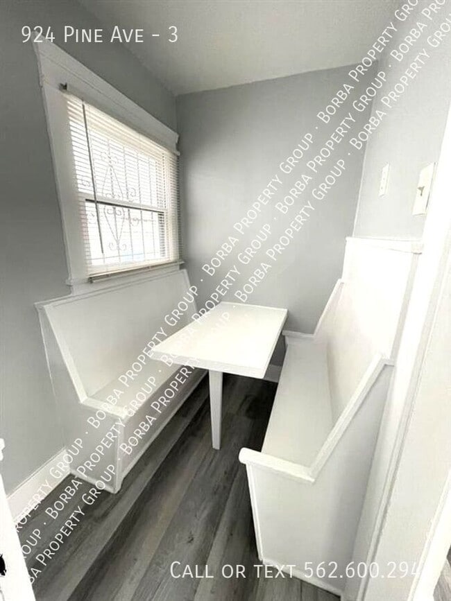 Foto del edificio - 924 Pine Ave