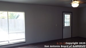 Foto del edificio - 6302 Marrogot Run