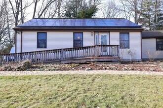 Building Photo - 5 Yankee Way