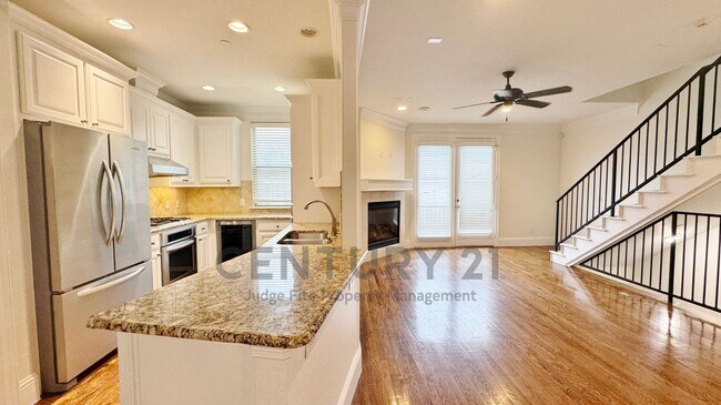 Foto del edificio - 4148 Grassmere Ln