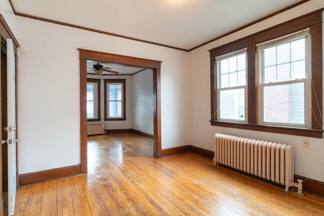 Dining Room - 563 Morris St
