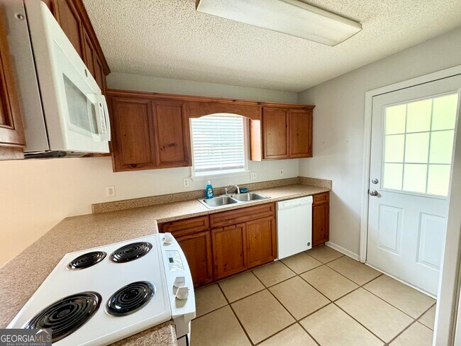 Foto del edificio - 308 Strawbridge Ln