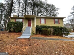Building Photo - 2596 Woodland Dr NW