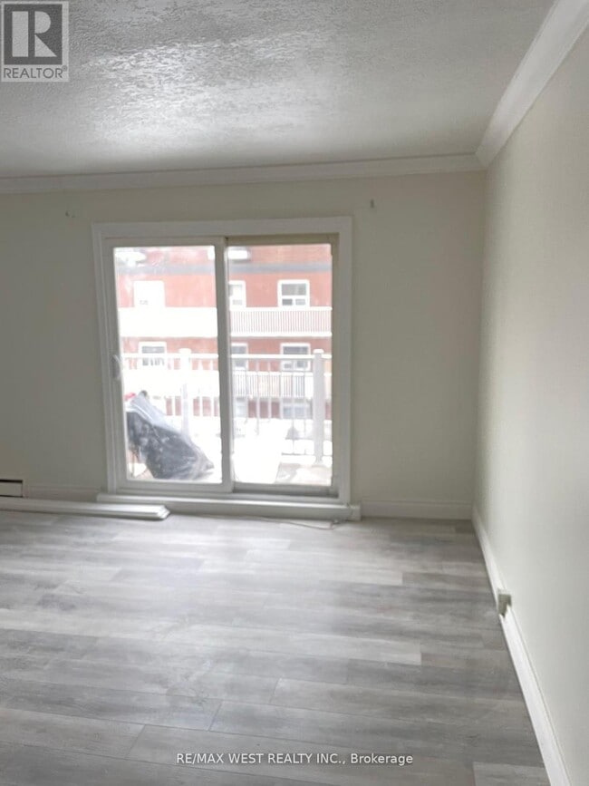 Building Photo - 2365 Marine Dr