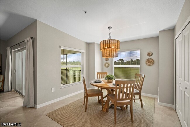 Foto del edificio - 15195 Bluffton Ln