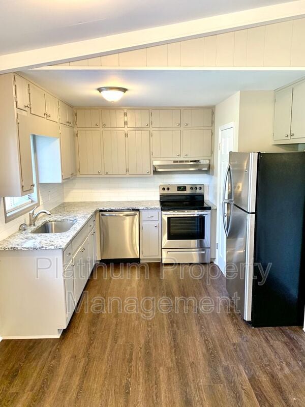 Foto del edificio - 448 1st St