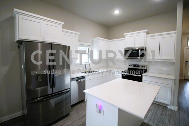 Building Photo - Beautiful 3/2/2in Royce City For Rent!