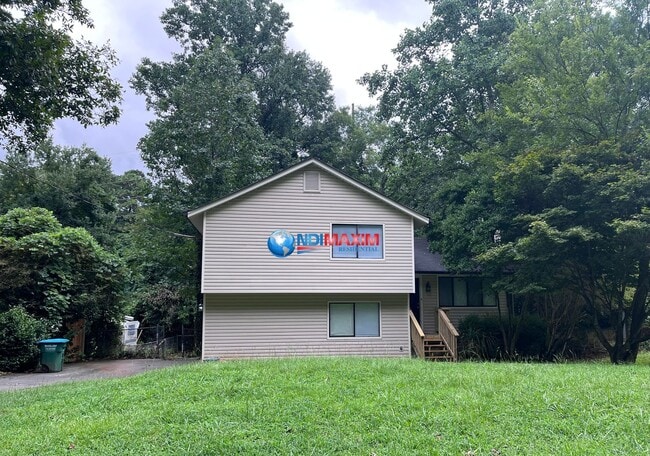 Nice split-level house in Norcross - Nice split-level house in Norcross