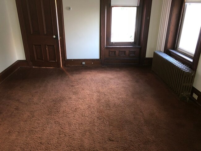 Livingroom - 301 Chestnut St